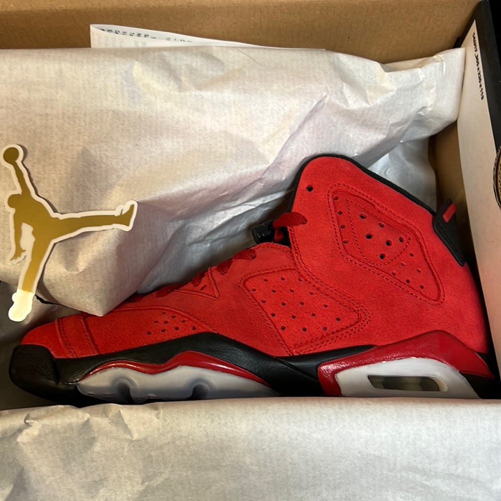 Jordan six Touro  worn once  6 1/2 youth